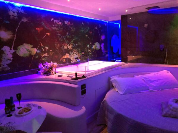 suite superior doccia salotto